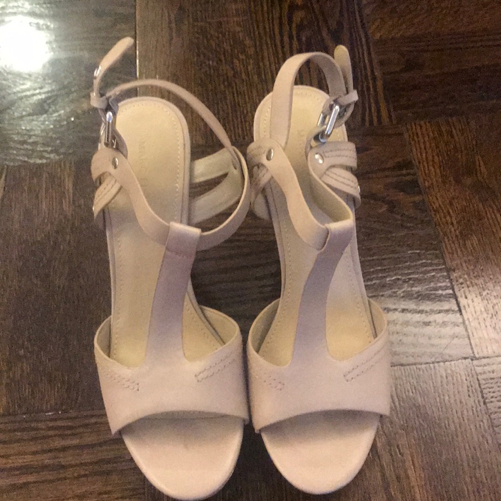 Marc Fisher wedges